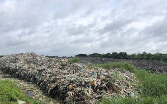 Hàng ngàn tấn rác tồn đọng tại nhà máy xử lý rác