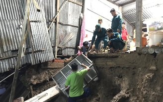 Sạt lở đất liên tiếp ở Năm Căn, thiệt hại tiền tỉ