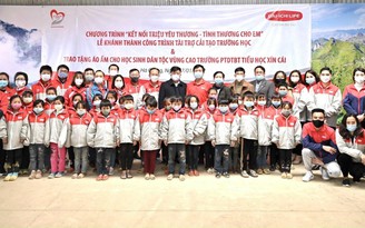 Dai-ichi Life Việt Nam hỗ trợ 500 triệu đồng cho trẻ em vùng cao tại Hà Giang