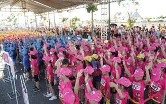 Kun Marathon Hạ Long: 2.000 em nhỏ háo hức chinh phục đường chạy 700m