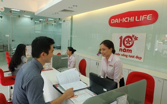 Dai-ichi Life Việt Nam chia sẻ thành quả với khách hàng