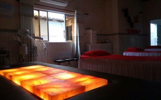 Giường massage đá muối Himalaya - giải pháp chăm sóc sức khỏe toàn diện