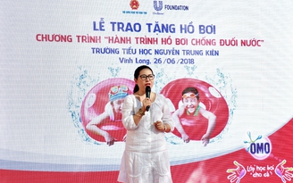 MC Quỳnh Hương: Tự tin lấm bẩn nhờ ‘Lớp học bơi cho cá’