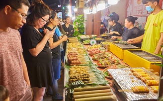 Tưng bừng lễ hội ẩm thực đường phố Tưng bừng lễ hội ẩm thực đường phố