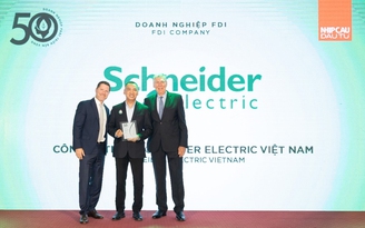 Schneider Electric Việt Nam được vinh danh ‘Top 50 Doanh nghiệp Phát triển Bền vững 2022’