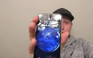 iPhone 11 vẫn hoạt động sau 6 tháng nằm dưới đáy hồ