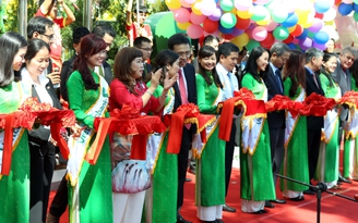 Vietcombank TP.HCM khai trương trụ sở mới