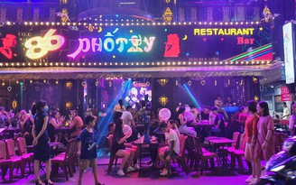 TP.HCM tiếp tục tạm ngừng hoạt động quán bar, vũ trường, karaoke phòng dịch Covid-19