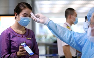 Ba nhóm người từ nước ngoài về được nhập cảnh qua sân bay Tân Sơn Nhất