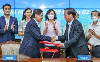 Công ty của ông Johnathan Hạnh Nguyễn tài trợ nghiên cứu, lập đề án xây dựng trung tâm tài chính quốc tế tại TP.HCM
