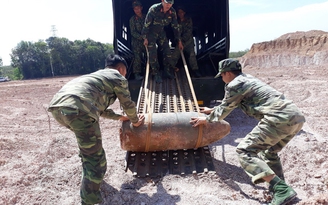 Phát hiện quả bom 'khủng' trong khu đất đang xây dựng