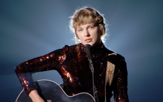 Taylor Swift hạnh phúc bên bạn trai Joe Alwyn