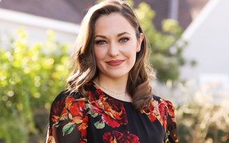 Laura Osnes bị loại khỏi vở diễn ‘Crazy For You’ vì từ chối tiêm vắc-xin Covid-19