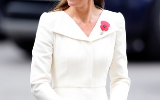 Mặc váy dài nữ tính và thanh lịch như Công nương Kate Middleton