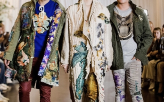 Thời trang từ vải rách và dấu ấn Việt Nam tại Tuần lễ thời trang New York