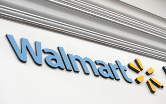 Walmart phát điện thoại Samsung miễn phí cho nhân viên