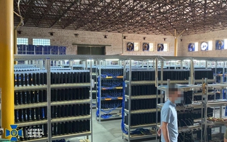 Phát hiện trang trại dùng 3.800 máy PlayStation 4 để đào tiền ảo