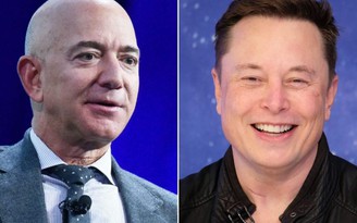 Tỉ phú Elon Musk lại 'cà khịa' chuyến bay của Jeff Bezos