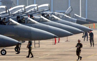 Mỹ điều thêm 12 máy bay tiêm kích đến châu Âu canh chừng Nga