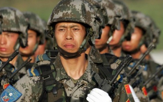 Quân đội Trung Quốc trị ‘hôi chân’ cho binh sĩ