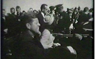 Kiện đòi chính phủ Mỹ trả video quay cảnh ám sát Kennedy
