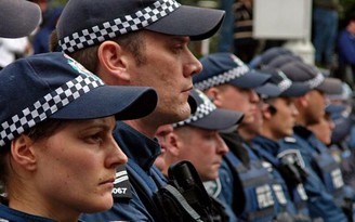 Gần 50% nữ cảnh sát Úc bị lạm dụng tình dục tại nơi làm việc