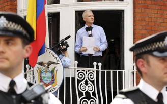Nhà sáng lập Wikileaks: Chính quyền Obama muốn hạ bệ ông Trump