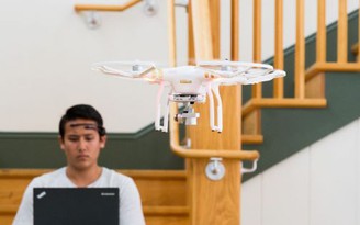 Mỹ nghiên cứu công nghệ điều khiển drone bằng ý nghĩ