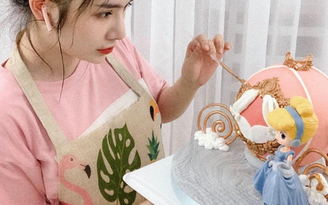 Độc đáo bánh kem điêu khắc của cô gái 9X quê Cà Mau