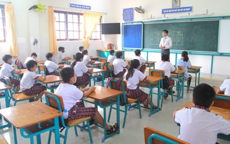 Ngày Nhà giáo Việt Nam 20.11: Nghĩa tình cặp bưởi, tấm áo tặng thầy