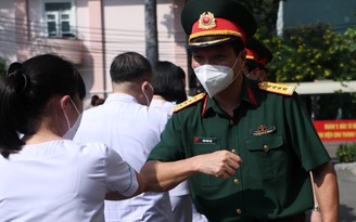 Bệnh viện Quân y 175 chi viện cho 20 Trạm Y tế lưu động tại TP.HCM