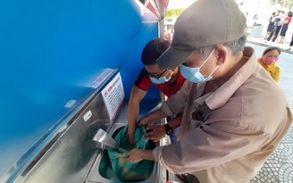 ATM gạo tặng hơn 18 tấn cho người khó khăn vì dịch Covid-19 ở Đà Nẵng