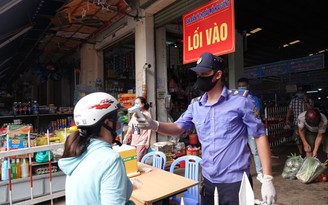 Đà Nẵng: Thực phẩm dự trữ đủ phục vụ người dân trong vài tháng tới