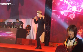 (Đại hội 360Play) Khi hát live, Phan Mạnh Quỳnh không 'ngáo ngơ' như trong clip