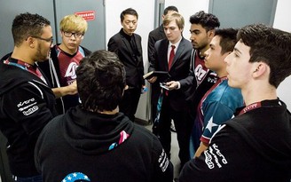 LMHT - Bán Kết 2 MSI 2016: CLG đại thắng nhờ 'quái vật 3 đầu' Sona