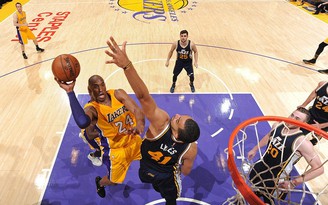 Kobe Bryant ghi 60 điểm trong trận cuối cùng sự nghiệp