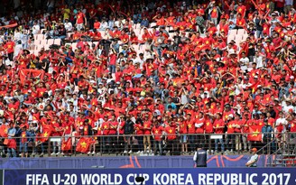 FIFA: 'CĐV Việt Nam gây ấn tượng mạnh ở World Cup U.20'
