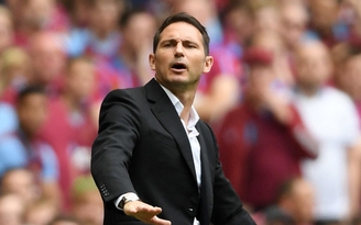 Ghế HLV Chelsea: Abramovich gọi, Lampard trả lời