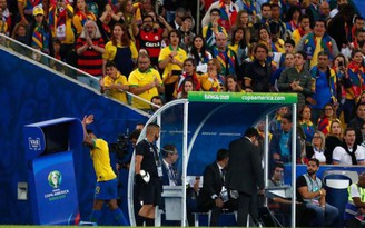 Nhận thẻ đỏ ở chung kết Copa America 2019, tuyển thủ Brazil trút giận lên VAR