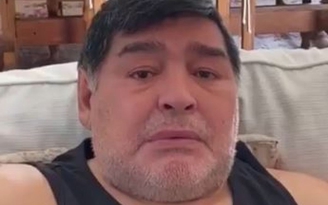 'Cậu bé vàng' Diego Maradona bật khóc kêu gọi giúp đỡ trẻ em nghèo ở Argentina