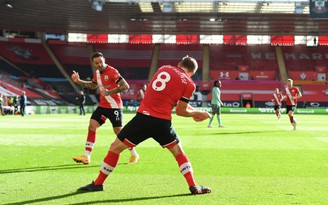 Kết quả Ngoại hạng Anh, Southampton 2-0 Everton: ‘Các vị thánh’ gây sốc!