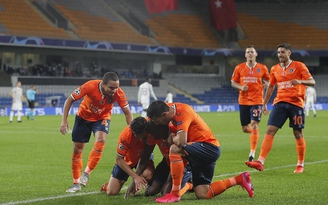 Kết quả Champions League, Istanbul Basaksehir 2-1 M.U: ‘Quỷ đỏ’ thua sốc ở Thổ Nhĩ Kỳ