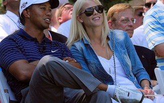 Nữ golfer gợi cảm nhất thế giới Paige Spiranac bảo vệ Tiger Woods vụ lừa dối vợ