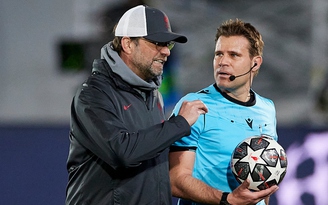 HLV Klopp đổ thừa Liverpool thua Real Madrid vì thi đấu như trên sân tập