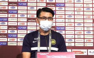 HLV đội tuyển Malaysia nhận tin cha qua đời trước trận gặp Việt Nam