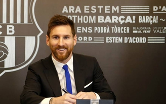 Lionel Messi ở lại Barcelona đến năm 2023