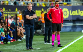 HLV Koeman chờ bị sa thải khi Barcelona tìm được người thay thế