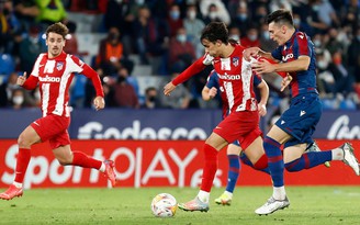 Kết quả La Liga: Atletico Madrid đánh rơi chiến thắng phút chót vì VAR và Luis Suarez