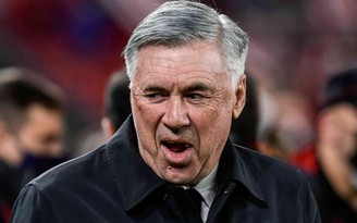 HLV Ancelotti phải ‘thi lại’, Real Madrid sa sút