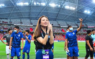 Theo yêu cầu nữ trưởng đoàn Nuanphan Lamsam, tuyển Thái Lan được đá 2 trận giao hữu